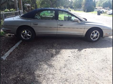 1997 Oldsmobile Aurora photo