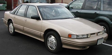 1997 Oldsmobile Cutlass supreme photo