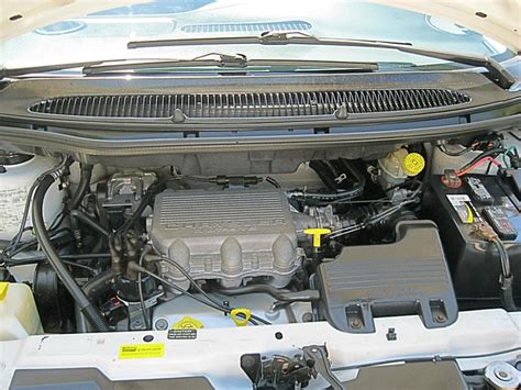 1997 Plymouth Voyager engine