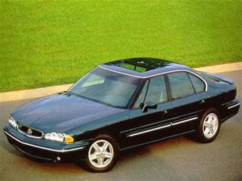 1997 Pontiac Bonneville photo