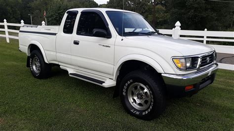 1997 Toyota Tacoma photo