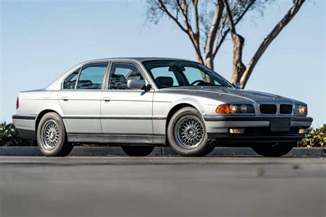 1998 Bmw 740i photo