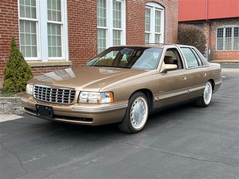 1998 Cadillac Deville photo