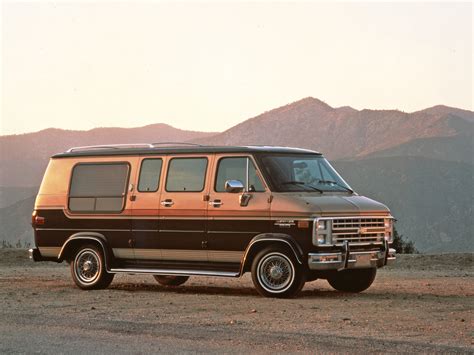 1998 Chevrolet Chevy van photo