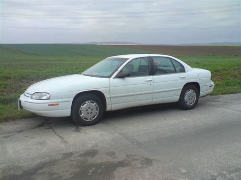 1998 Chevrolet Lumina photo