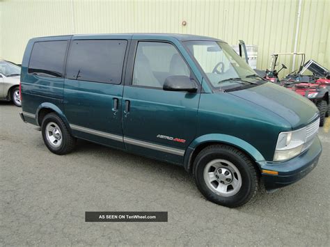 1998 Chevrolet Van photo