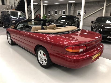 1998 Chrysler Sebring photo