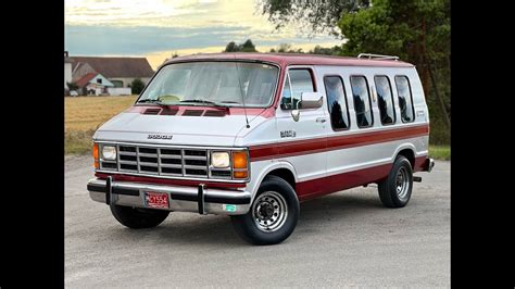 1998 Dodge B250 photo