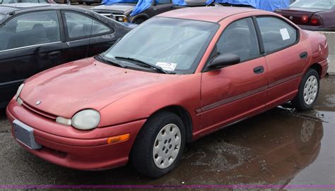 1998 Dodge Neon photo