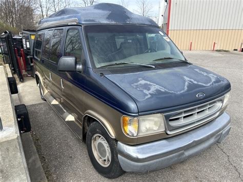 1998 Ford E-150 engine