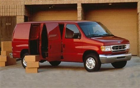 1998 Ford E-150 photo