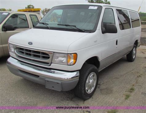 1998 Ford E-350 photo