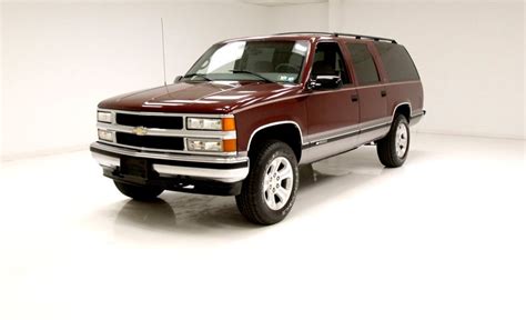 1998 Gmc C1500 suburban photo