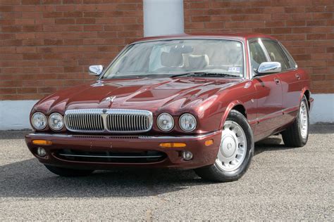 1998 Jaguar Xj6 photo