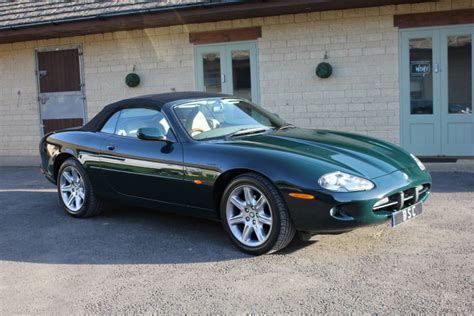 1998 Jaguar Xk8 sports photo