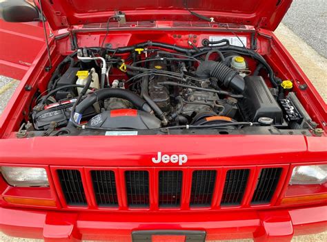 1998 Jeep Cherokee engine