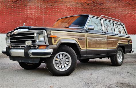 1998 Jeep Wagoneer engine