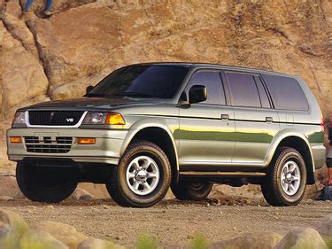 1998 Mitsubishi Montero sport photo