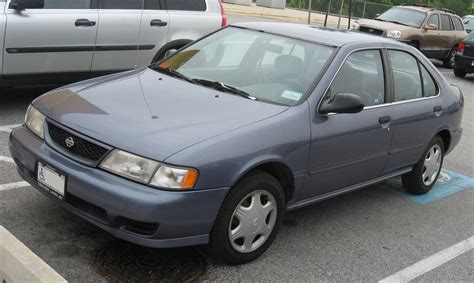 1998 Nissan Sentra photo