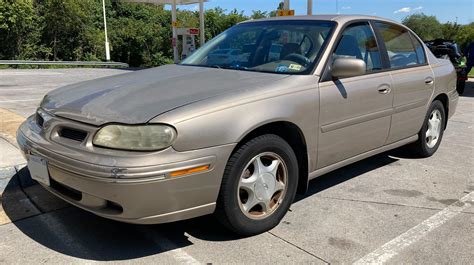 1998 Oldsmobile Cutlass photo