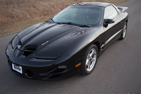 1998 Pontiac Trans am photo