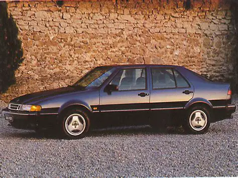 1998 Saab 9000 photo