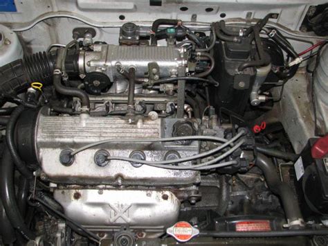 1998 Suzuki Esteem engine