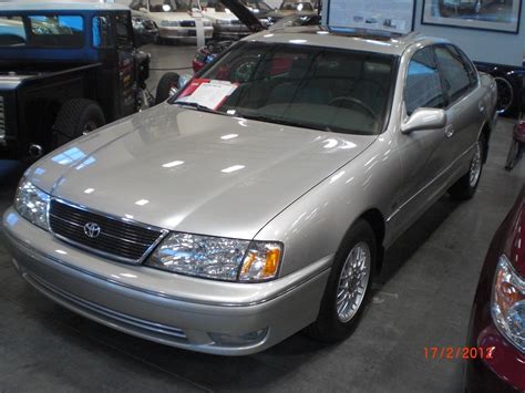 1998 Toyota Avalon photo