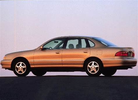 1998 Toyota Avalon photo