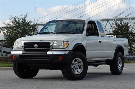 1998 Toyota Pickup photo