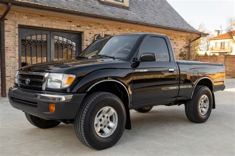 1998 Toyota Tacoma photo