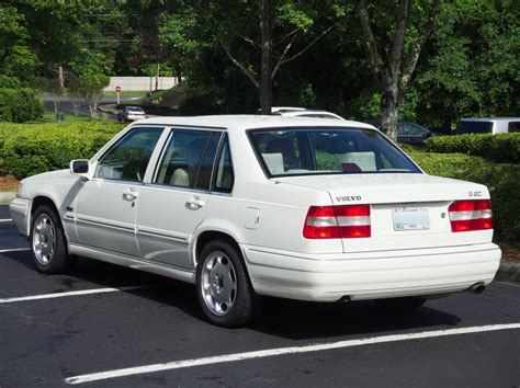 1998 Volvo S90