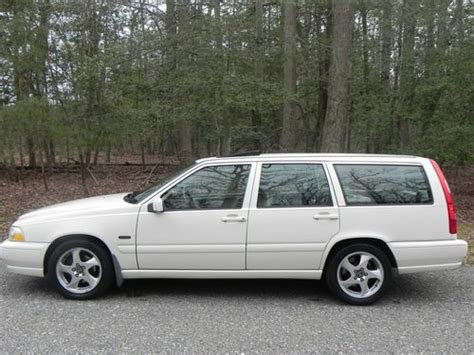 1998 Volvo V70 photo