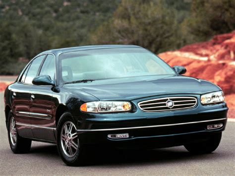 1999 Buick Regal photo