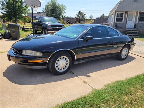 1999 Buick Riviera photo