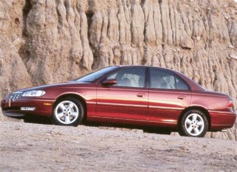 1999 Cadillac Catera photo