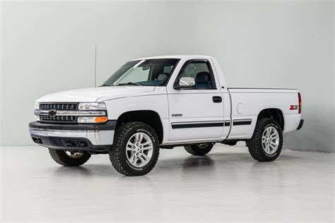 1999 Chevrolet Chevrolet truck photo