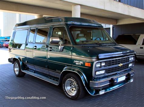 1999 Chevrolet G van photo