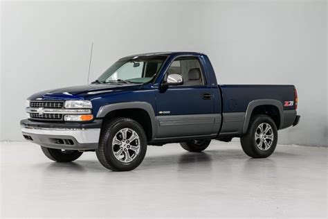 1999 Chevrolet Silverado photo