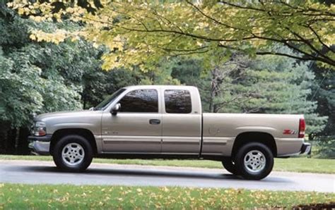 1999 Chevrolet Silverado photo