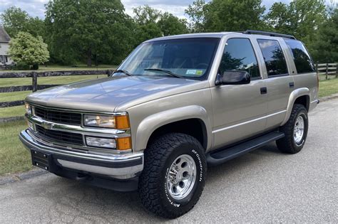 1999 Chevrolet Tahoe photo