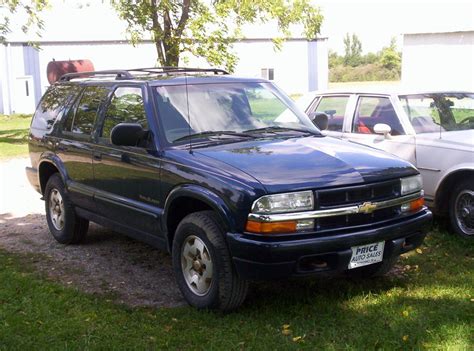 1999 Chevrolet Trailblazer photo