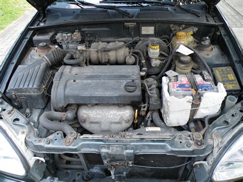 1999 Daewoo Lanos engine