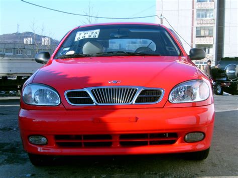 1999 Daewoo Lanos photo