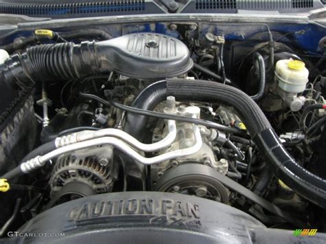 1999 Dodge Dakota engine