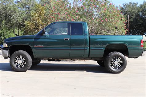 1999 Dodge Dodge truck photo