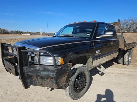 1999 Dodge Ram 3500 engine