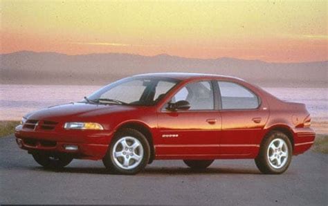 1999 Dodge Stratus photo