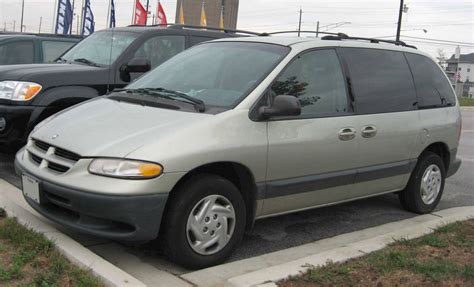 1999 Dodge Van photo