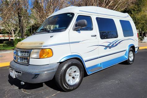 1999 Dodge Van